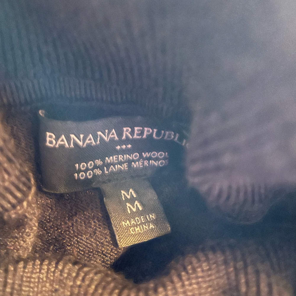 ⭐️ Banana Republic 100% Merino Wool Turtleneck Sweater - Picture 4 of 7